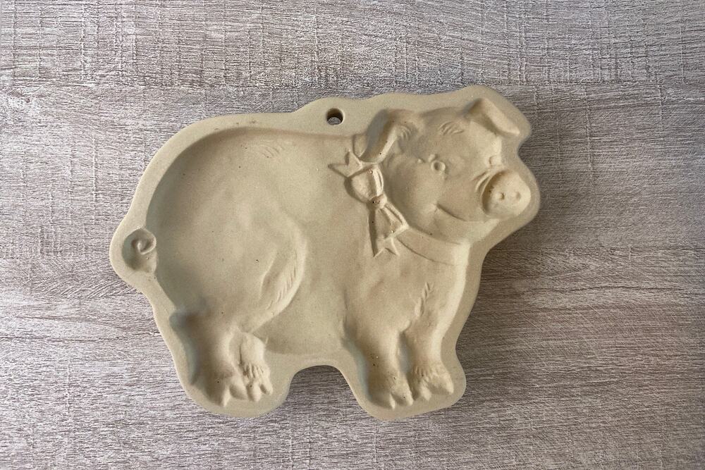 Vintage Brown Bag Cookie Art Pig Cookie Mold Hill Design